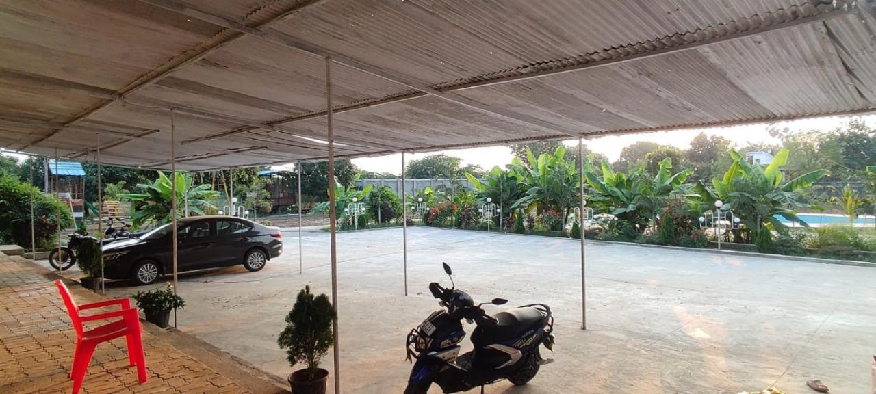 Vrundavan Home Stay And Village Resort Kevadia Exterior photo